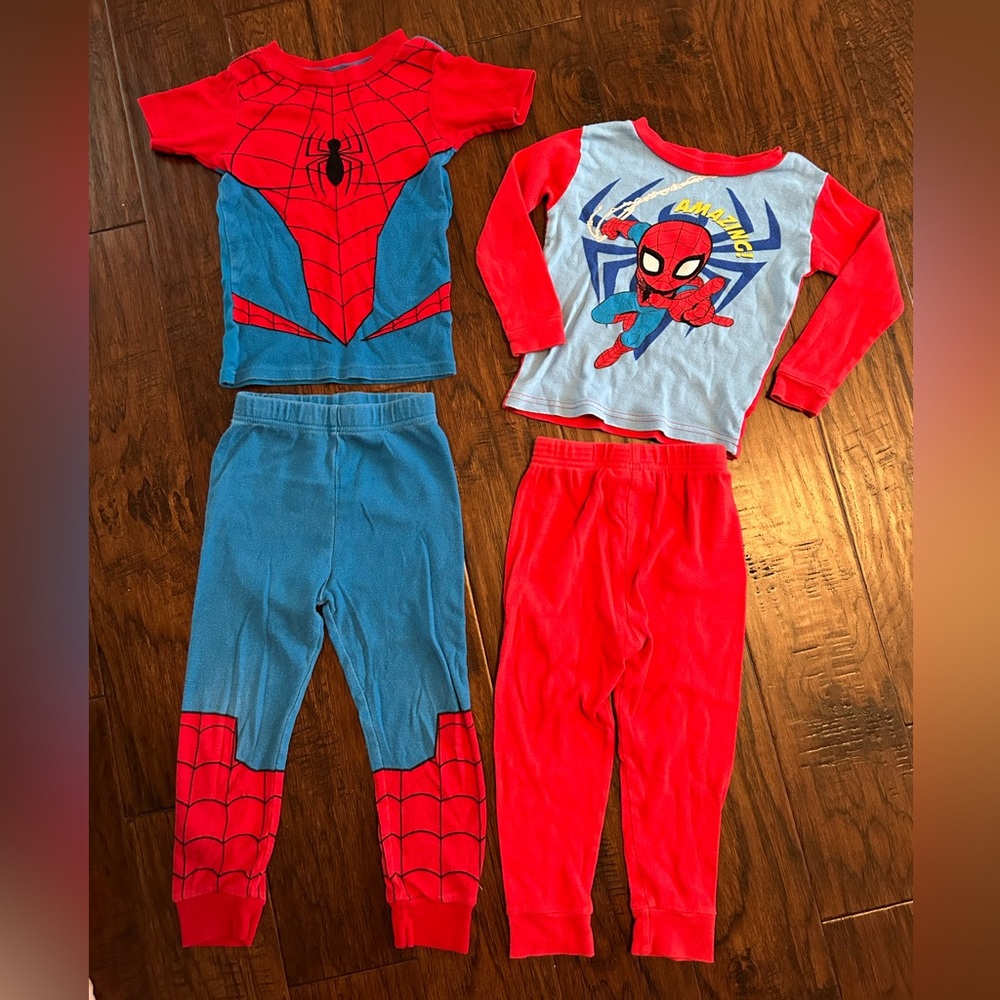 Set of Spider-Man Pajamas 2-Piece. Boys Size 4T